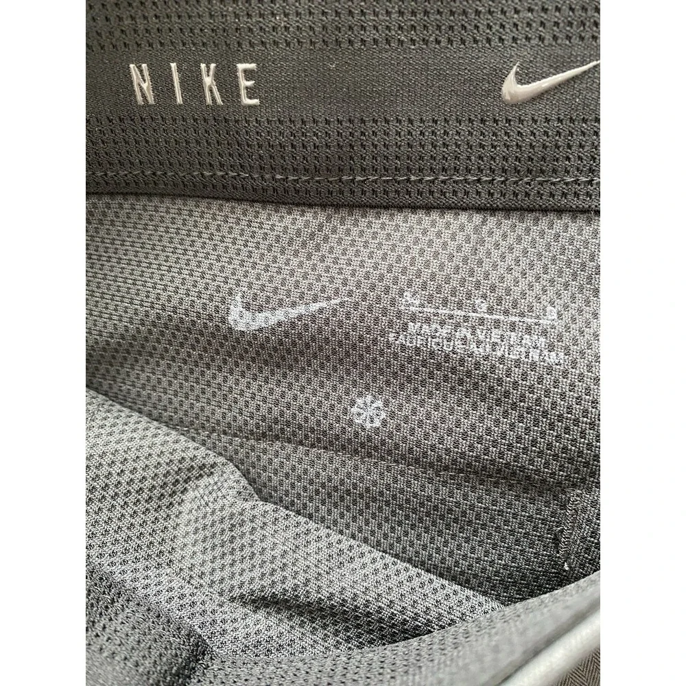 Nike Men's Size 34 Charcoal Gray Elastic Waist Athletic Flat Front Chino Shorts